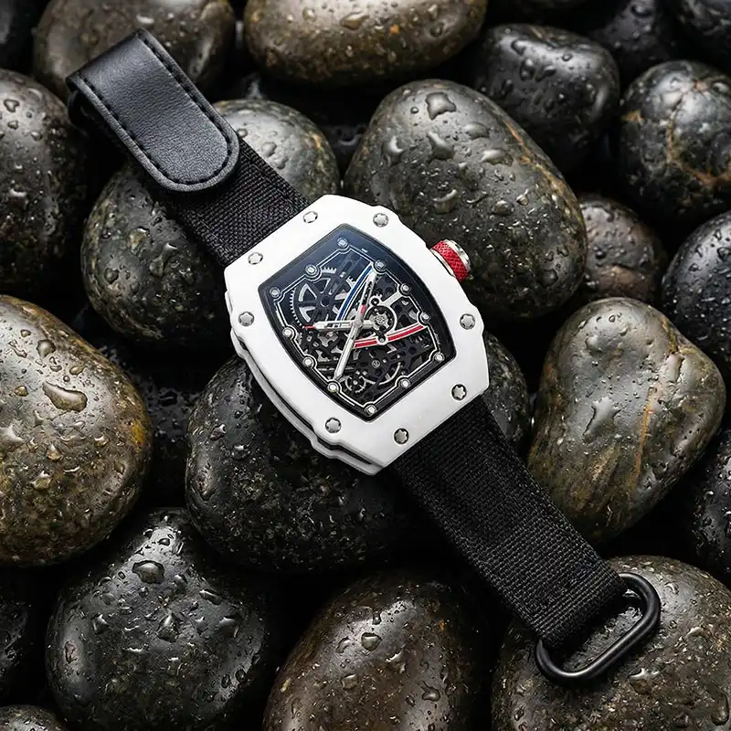 RM-M01 Tonneau Ultra-thin — detail 8