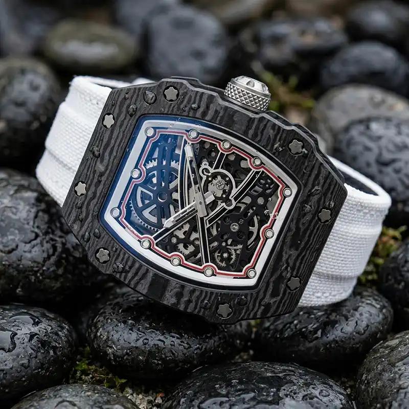 RM-M02 Tonneau Ultra-thin — detail 8