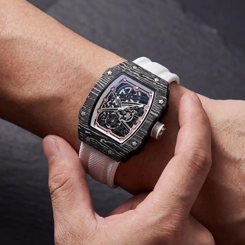 RM-M02 Tonneau Ultra-thin — detail 11