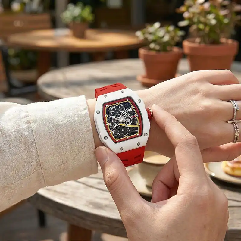 RM-M05 Tonneau Ultra-thin — detail 12