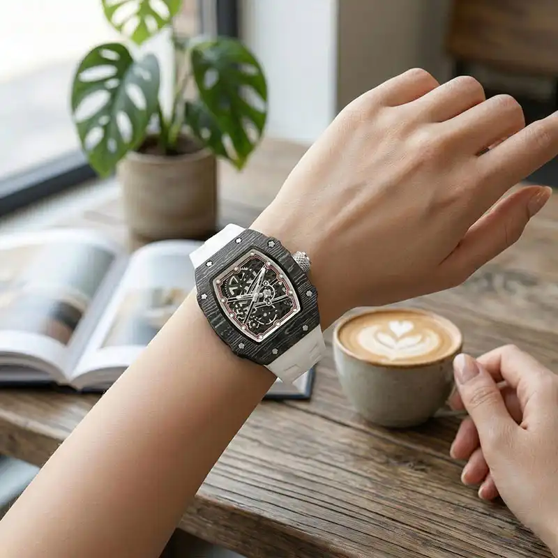 RM-M07 Carbon Texture — detail 15