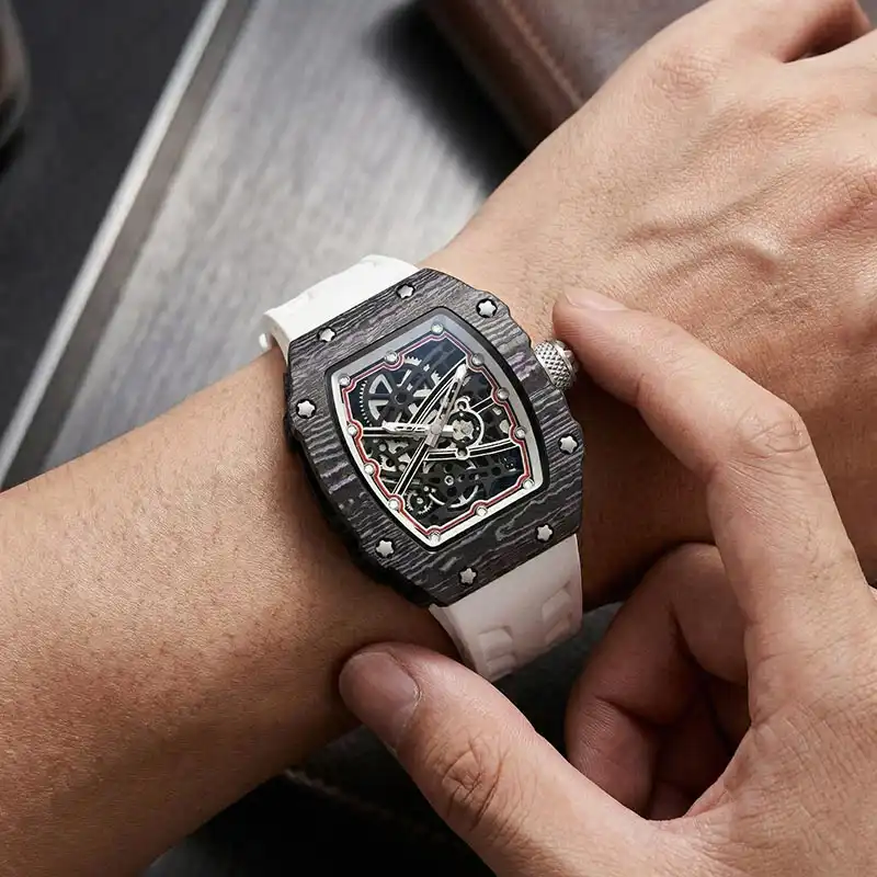 RM-M07 Carbon Texture — 6